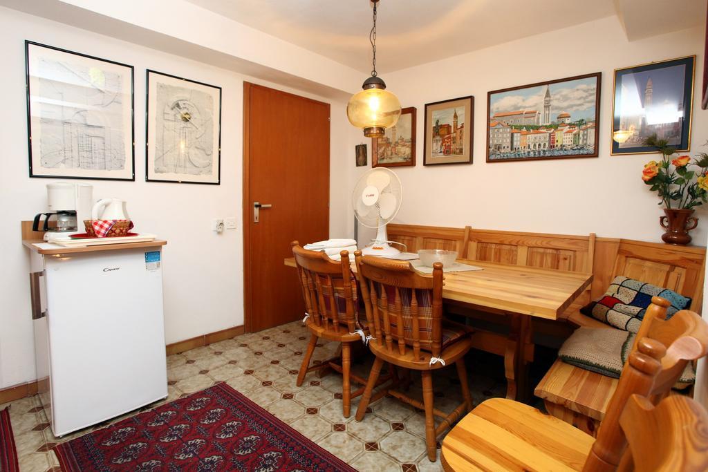 Parenzana Sea View Apartments Sk Portorož Buitenkant foto