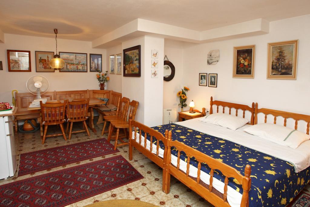 Parenzana Sea View Apartments Sk Portorož Buitenkant foto